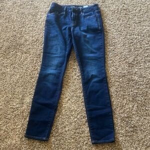 Old Navy Size 4 Pop Icon mid-rise skinny jeans